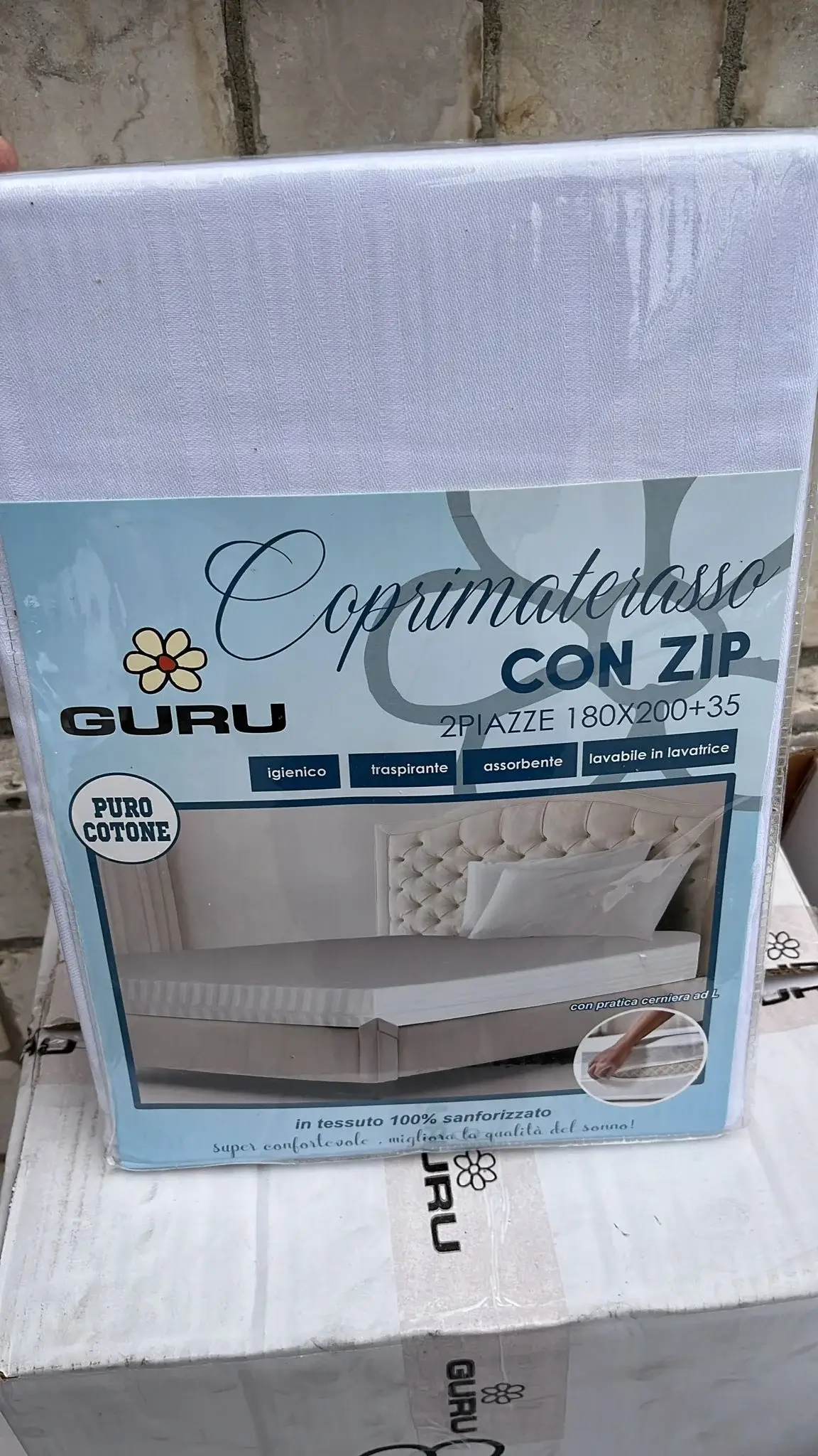 Coprimaterasso GURU con zip: protezione totale e igiene per il tuo letto